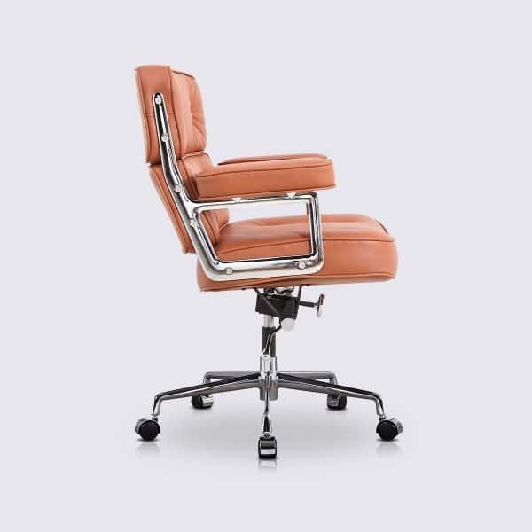 chaise de bureau confort moderne ergonomique design en cuir cognac camel confortable replica eames lobby ES104