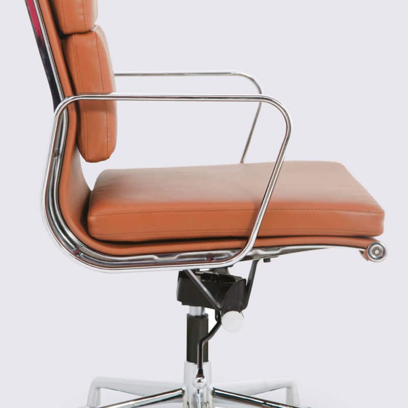 chaise de bureau eames ergonomique confortable dossier haut design cuir cognac camel imitation chaise de bureau soft pad ea219 a roulette