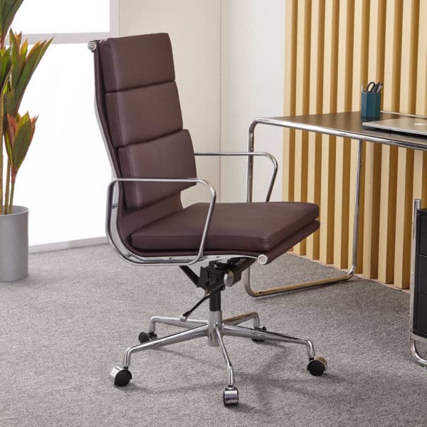 chaise de bureau ergonomique dossier haut design cuir marron chocolat copie chaise de bureau eames soft pad ea219 a roulette