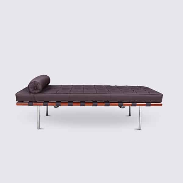 daybed barcelona design scandinave cuir marron bois de noyer copie fauteuil barcelona mies van der rohe